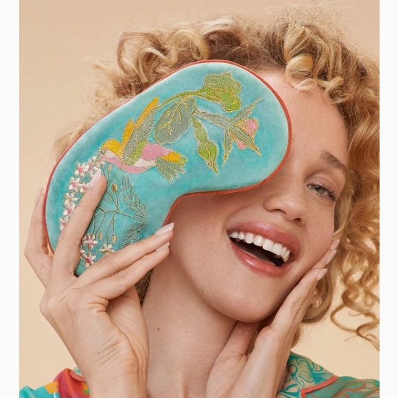 Luxury Velvet Hummingbird Sleep Mask - Picture 1 of 4